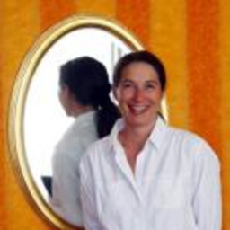 Dr. Alexandra Frey