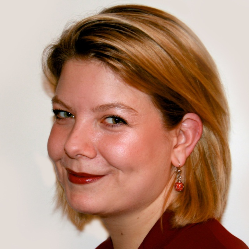 Social Media Profilbild Claudia Kölbl 