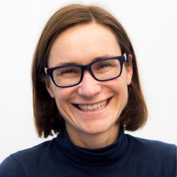 Dr. Cecilia Solís