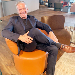 Uwe Lehrer