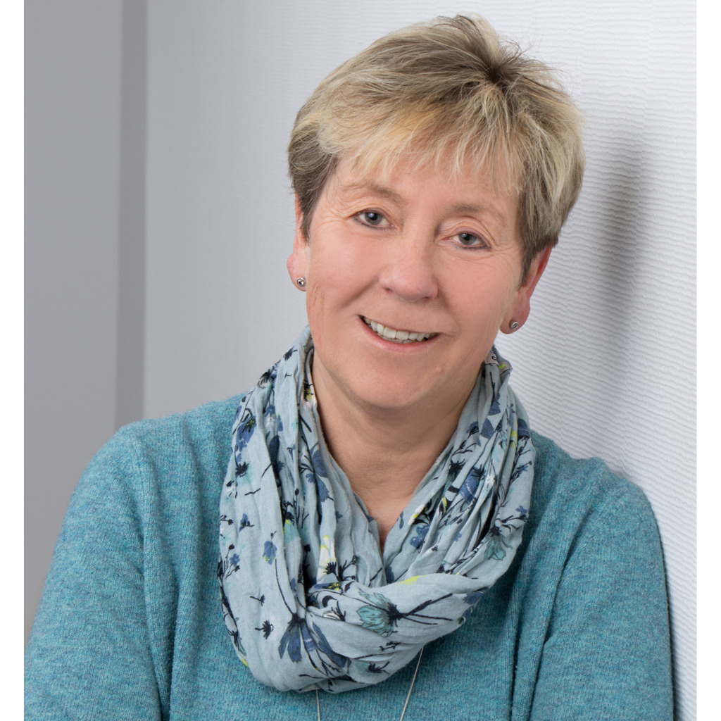 Hedwig Santegoeds Marktleiter Raiffeisen Landbund eG XING