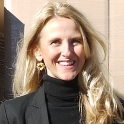 Claudia Schmid