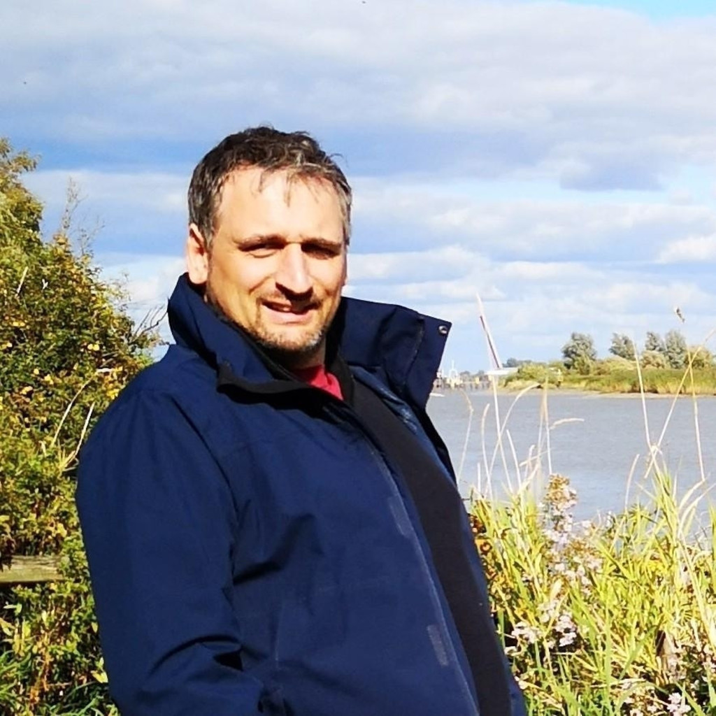 Matthias Pfeiffer Captain / Master Mariner SAL Heavy Lift GmbH XING