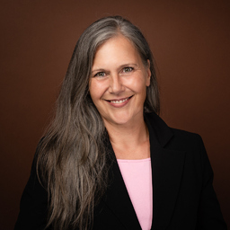 Arlette Biesinger