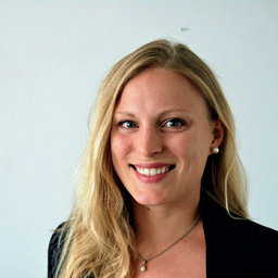 Claudia Lange