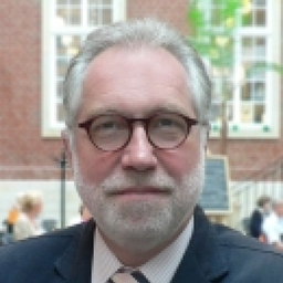 Dr. Loek Geeraedts