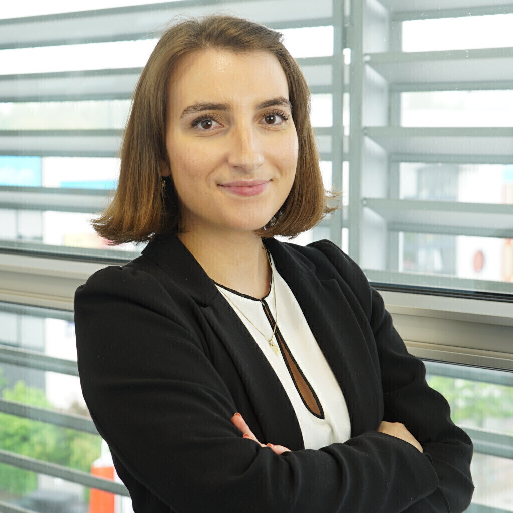 Laura Colacicco Junior Marketing Manager PIDAS AG The Customer