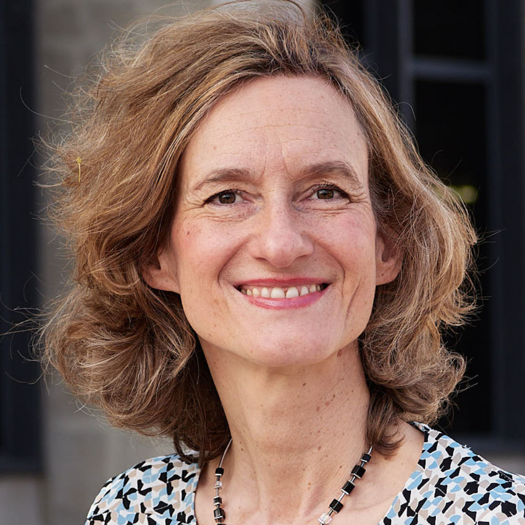 Cornelia Jacobsen Energieexpertin (eigenes Büro in Gründung) N.N