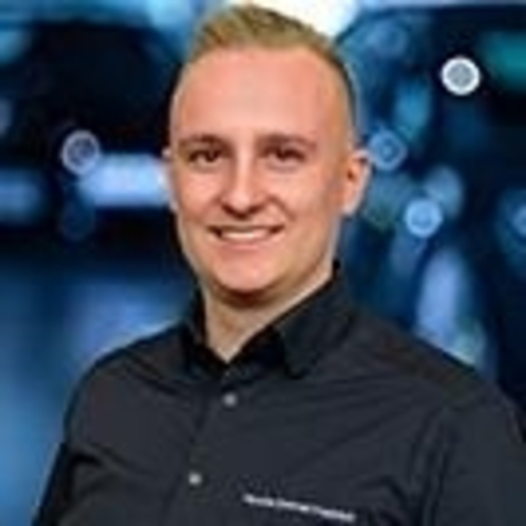 Leon Von Malek Werkstattmeister Porsche Zentrum Frankfurt XING