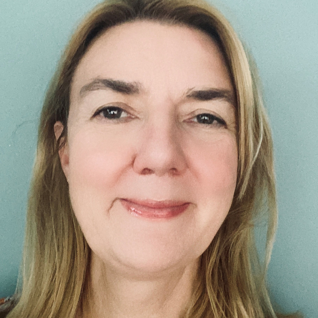 Mag. Melanie Wolf Associate & Senior Manager EMEA Public Relations