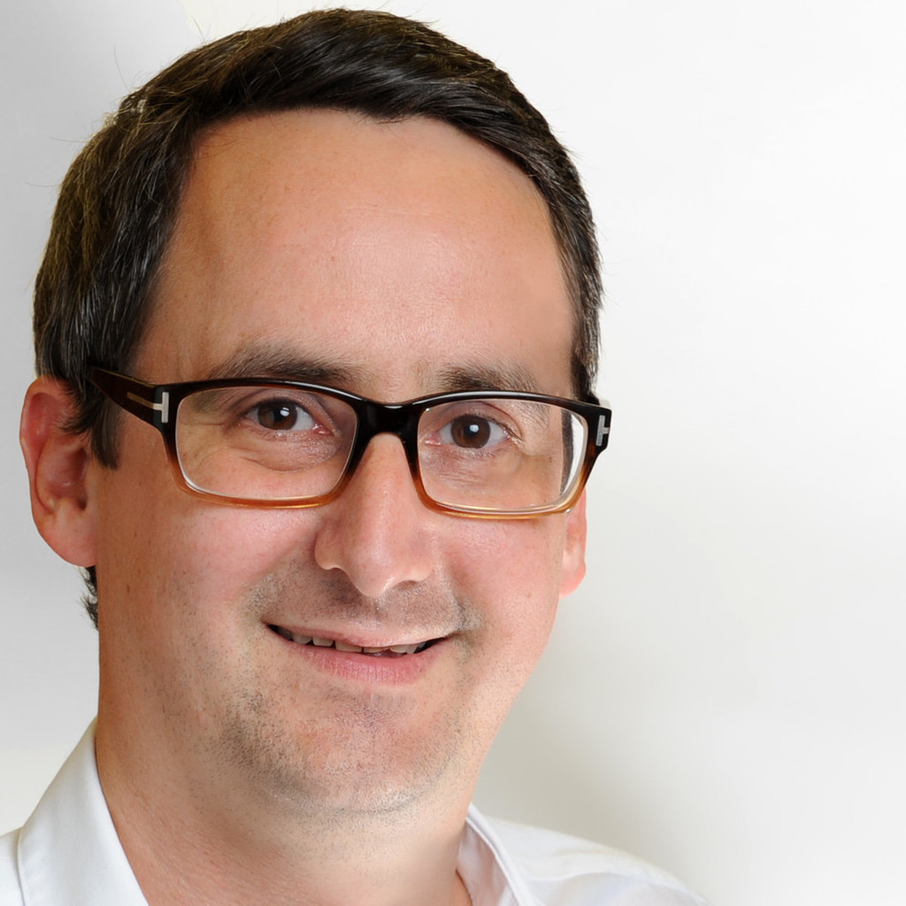 Attila Zoltan Leitung Kampagnenmanagement und Cover dtv