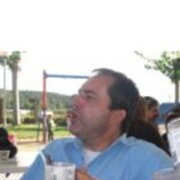 Robert Ticó