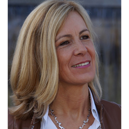 Astrid Thös