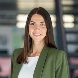 Julia Wunderle-Beck