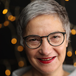 Anja Laddey