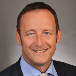 Dr. Ralf Tyras