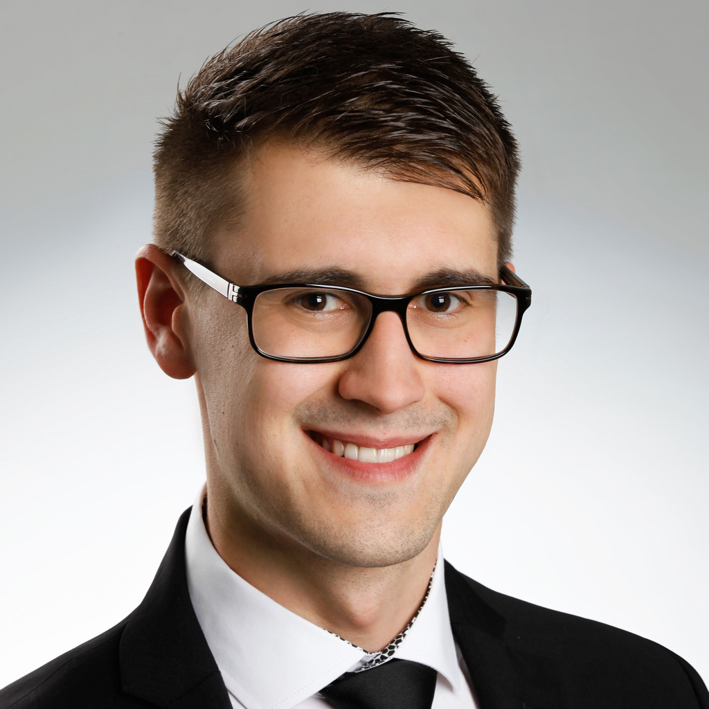 Schiegl aus Neutraubling in der Personensuche von Das Telefonbuch