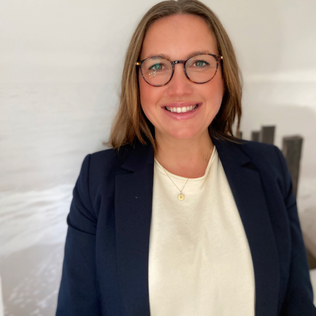 Dr. Patricia Steffen Produktmanagement MCBAUCHEMIE MÜLLER GmbH & Co. KG XING