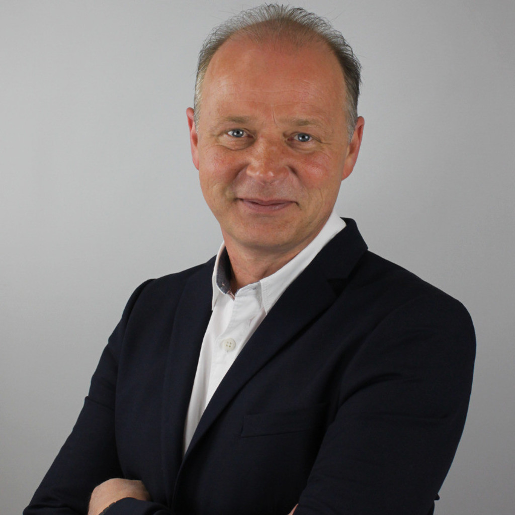 René Paul Musterbauer /Prototypenbauer BOS GmbH & Co. KG XING