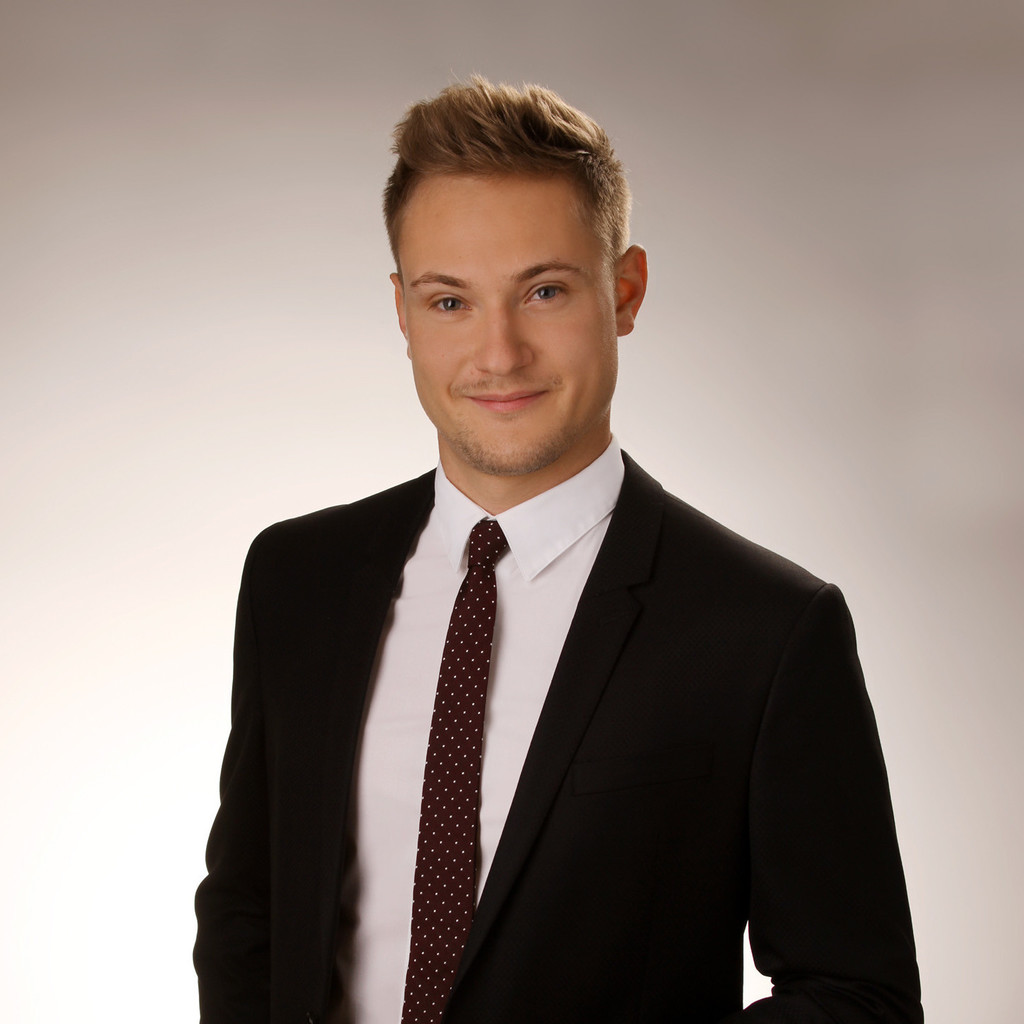 Daniel Penz F&B Management Trainee Hotel Bayerischer Hof München XING