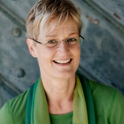 Dr. Dina Wilczek