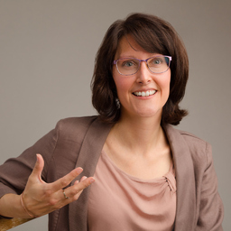 Dr. Susanne Undisz