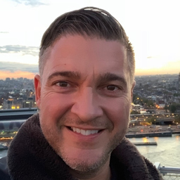 Dirk Straub