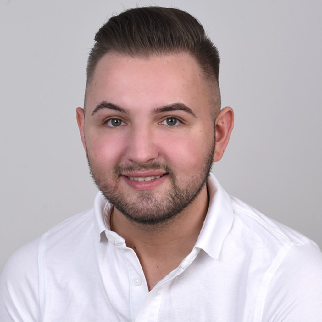 Dominik Sabura Maschinenführer Dr. August Oetker Nahrungsmittel KG