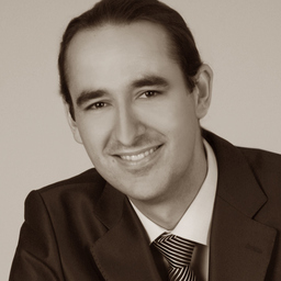 Dr. José Antonio Carmona Arana