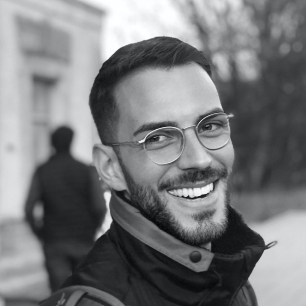 Valerio Leccese Modedesign und Kostümbildung Ida Ferri Fashion