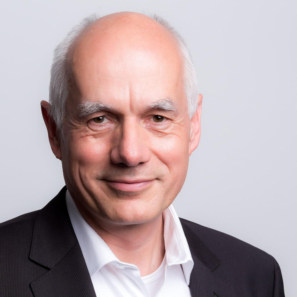 Dipl.Ing. Bernd Mächtig Geschäftsführer info