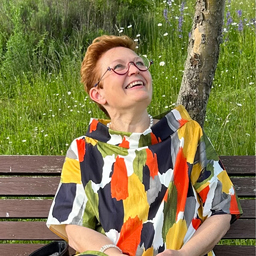 Cornelia Thron