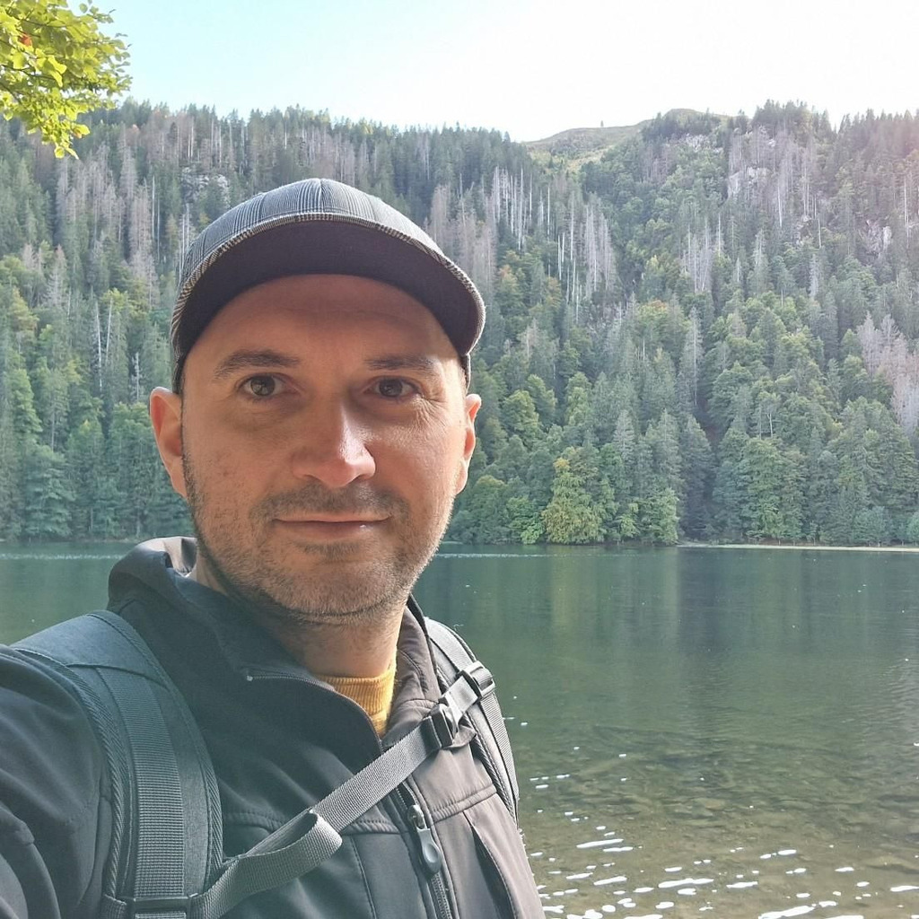 Alexander Nikolai Schichtleiter Kühne + Nagel XING