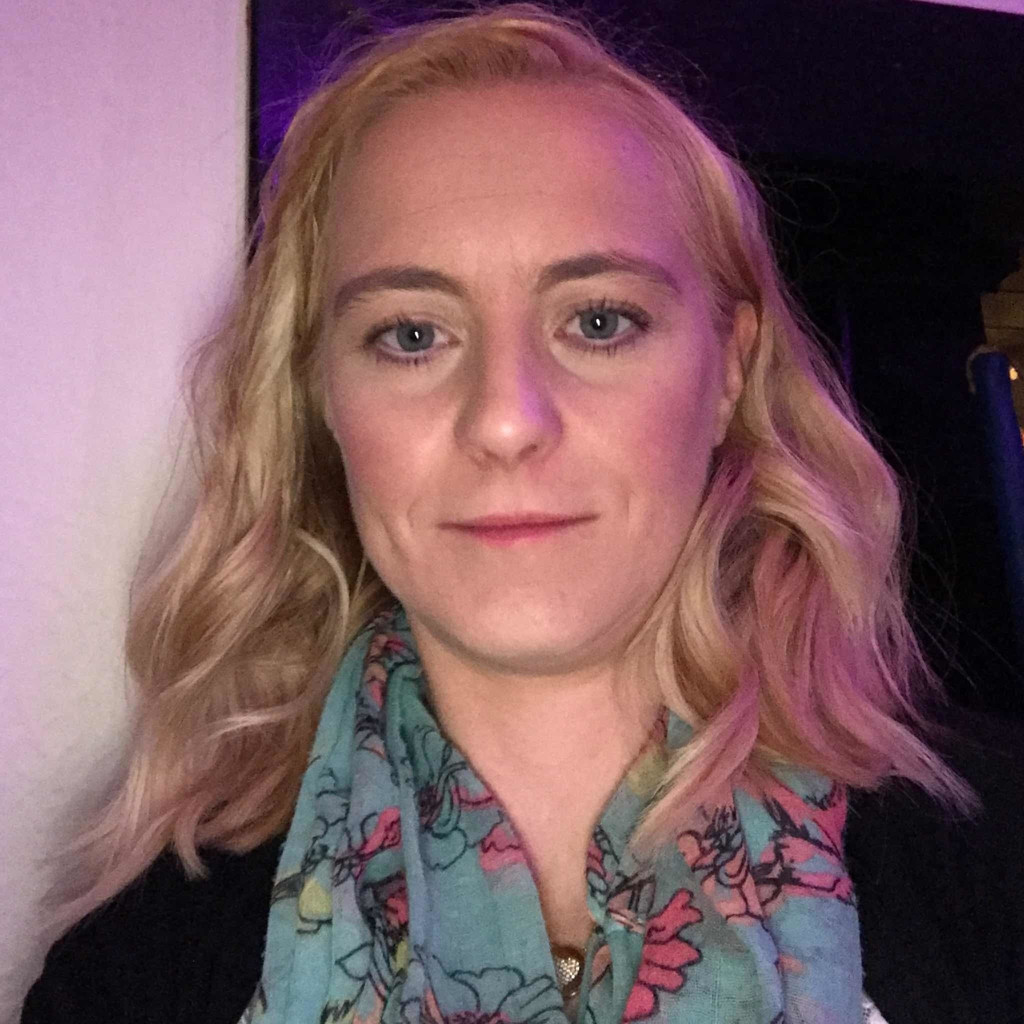 Melanie Hinnemann Assistant IT Loggate GmbH XING