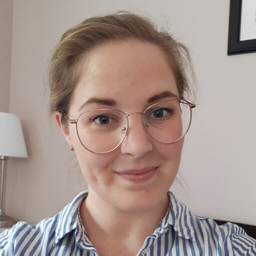 Nina Stolle