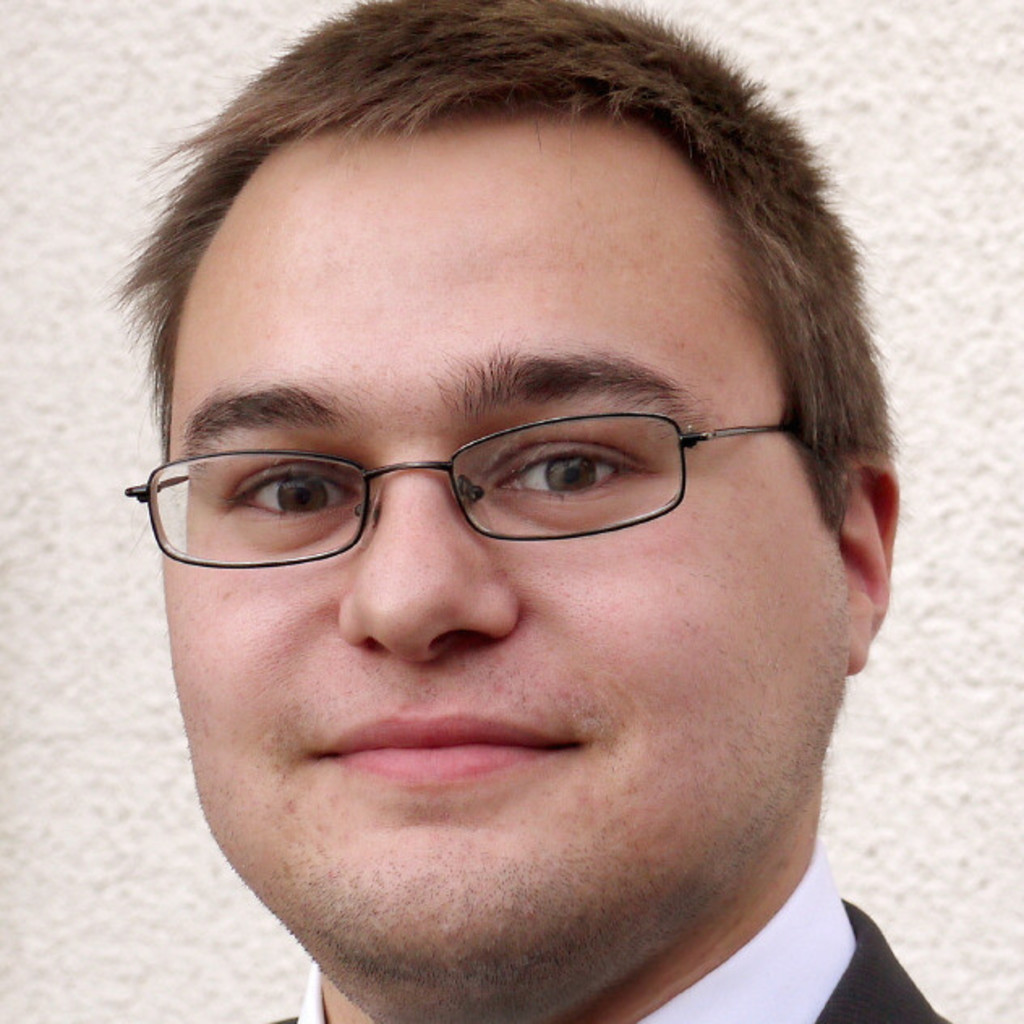 Robert Rösch Funktionsentwickler Motorsport ITK Engineering GmbH XING