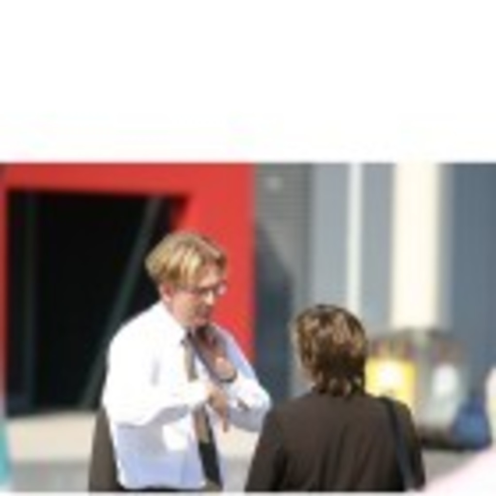 Helmut Schneider Direktor, Dipl.Ing. Ministerium XING