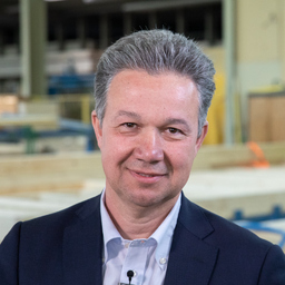 Dr. Marco Manoli