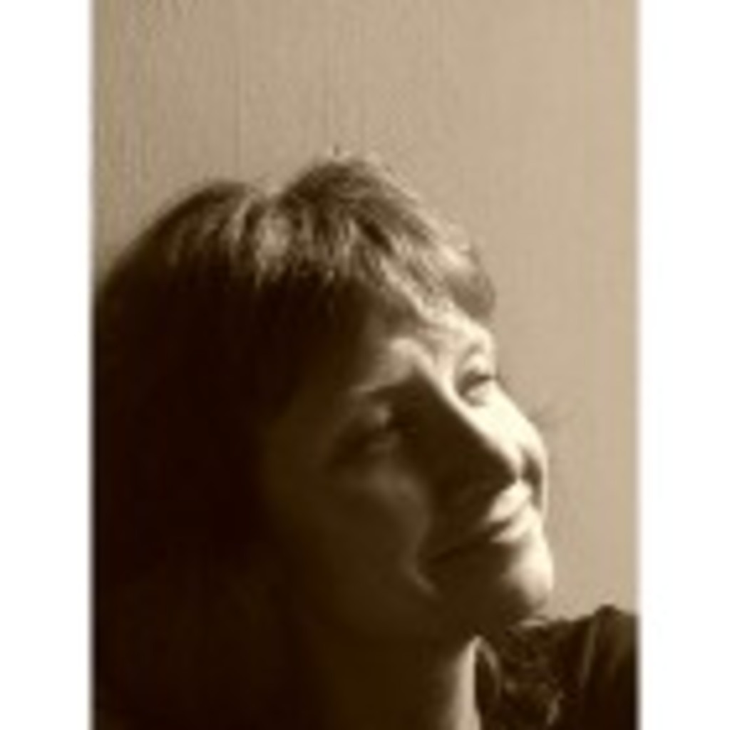 Marion Bach Komponistin, Pianistin, Klavierlehrerin Musikerin (NRW