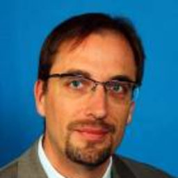 Dr. Patrick Umbach