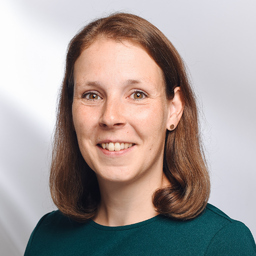Dr. Julia Sattler
