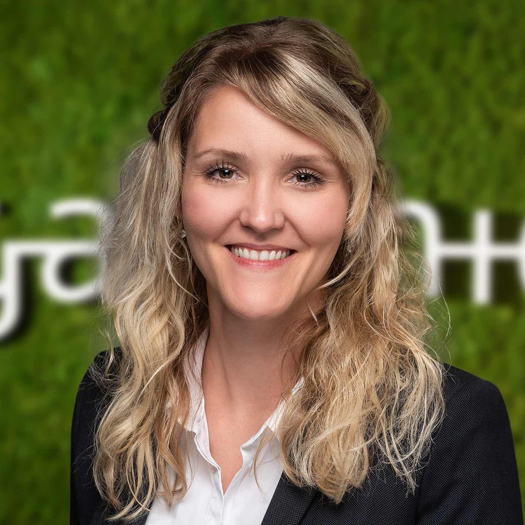 Stefanie Bendorf Regulierungsmanagerin GmbH XING