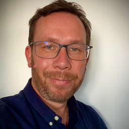 Dr. Nicolas Vogel