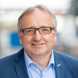 Prof. Dr. Stefan Pelzer