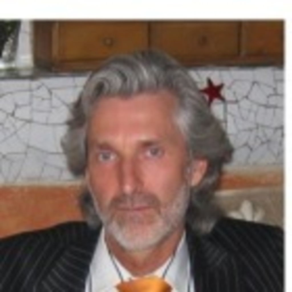 Joachim Schneider Geschäftsführer Naturheilpraxis XING