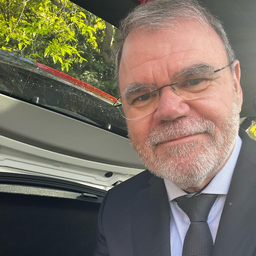 Prof. Dr. Thorsten Lindemann