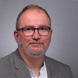 Dr. Hubert Volz