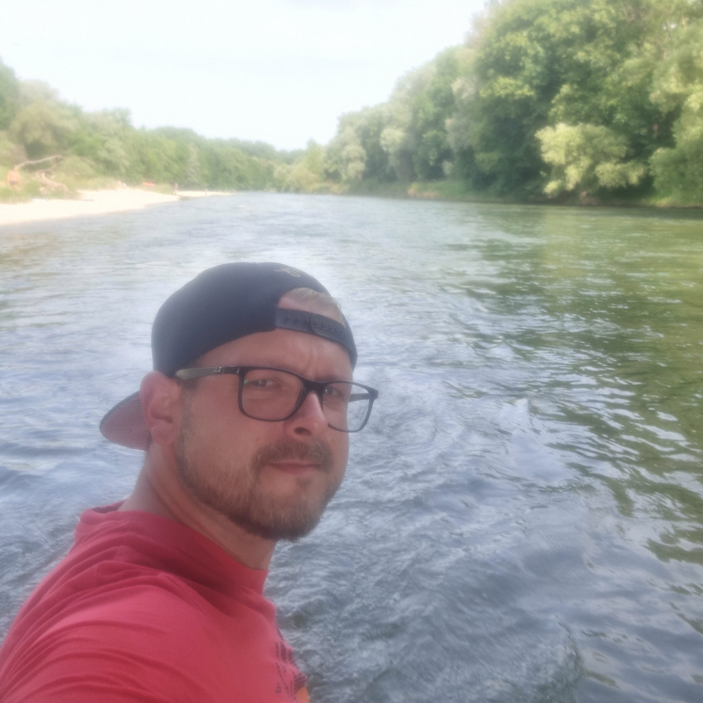 Benjamin Blumberg KFZMechatroniker/Servicetechniker/Werkstattleiter