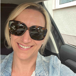 Beate Naumann 
