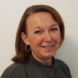 Angela Wolf